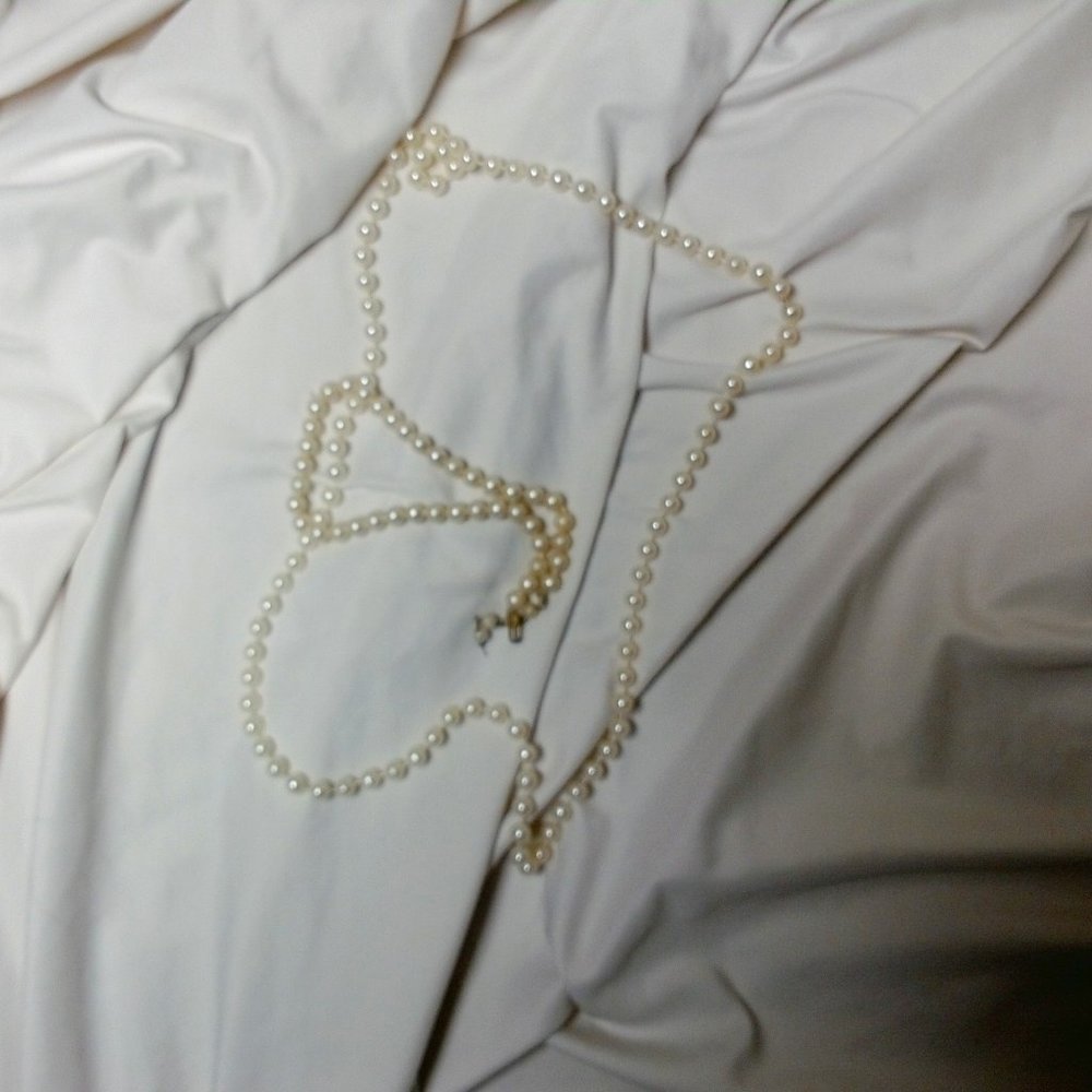 2 strands of artificial pearls for gifts or you! NWOT